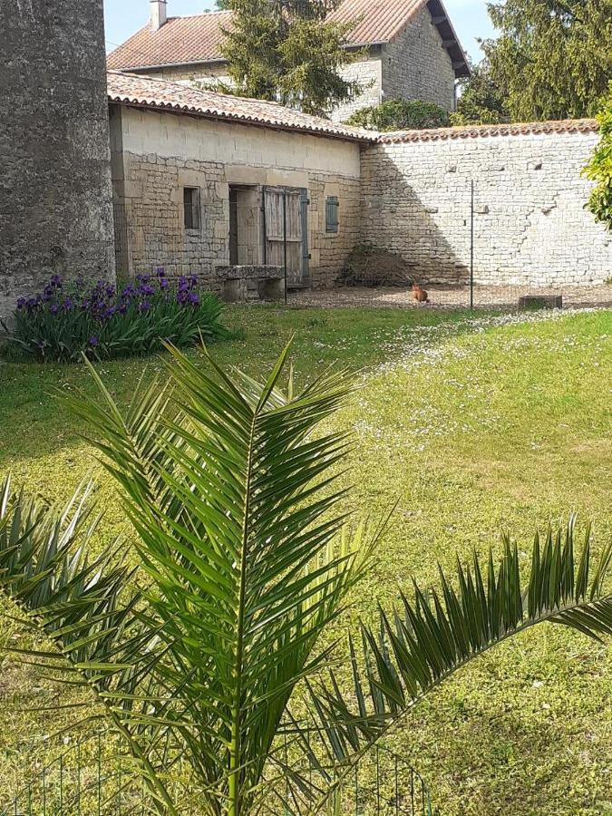Chez Martine Hanc Exterior foto